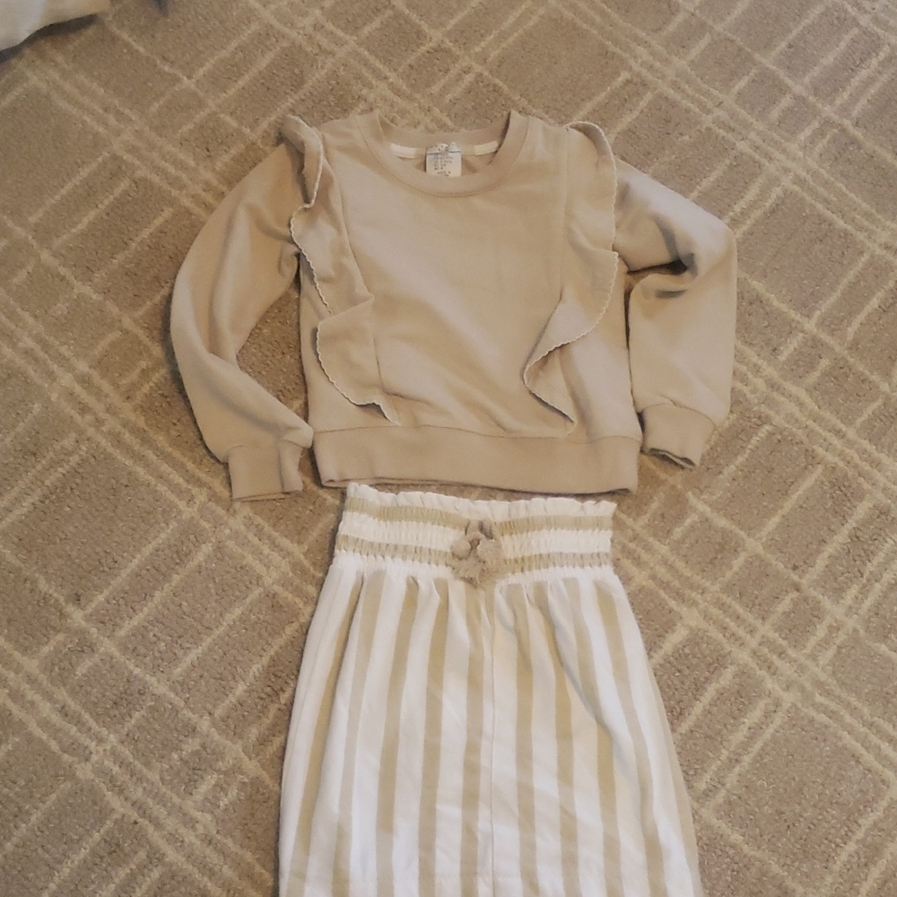 Max Studio Kids Beige Sweatshirt